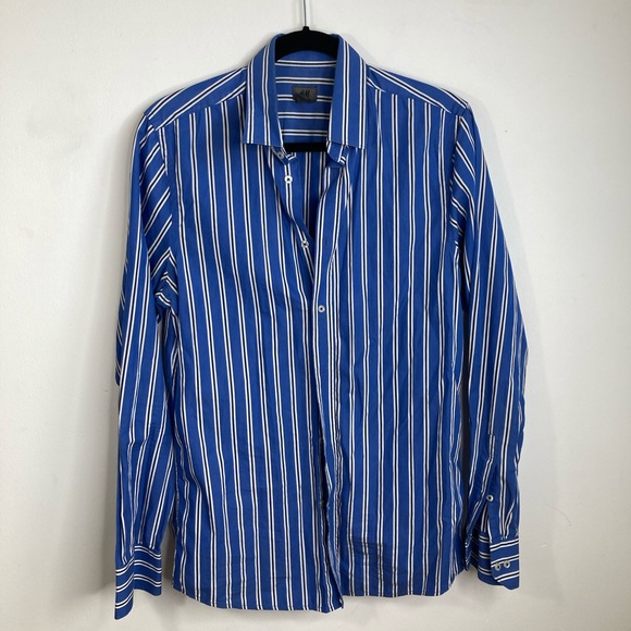 H&M Blue T-Shirt - Picture 12 of 14